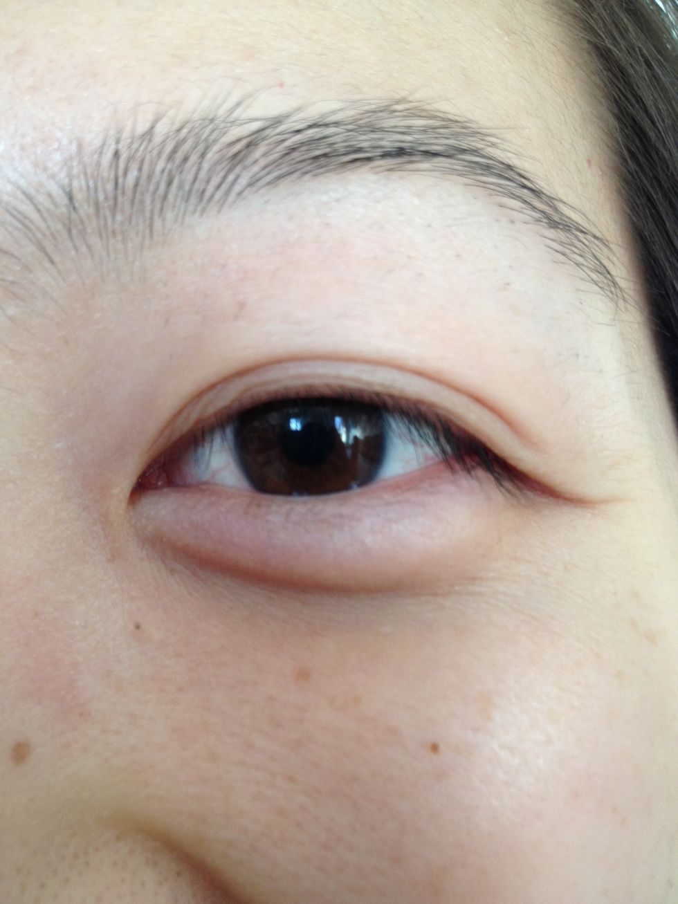 First, start off with a clean face and no eye make up.