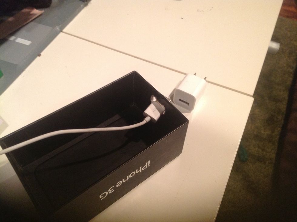 FIRST TAKE THE BOX AND CUT A HOLE IN THE BOTTOM THE SIZE OF THE END OF THE CABLE (DON'T USE A SERRATED EDGE IT WILL LEAVE IT ROUGH LIKE MINE BUT MY FRIEND DID IT WITH A GOOD KNIFE AND HIS LOOKS GREAT)