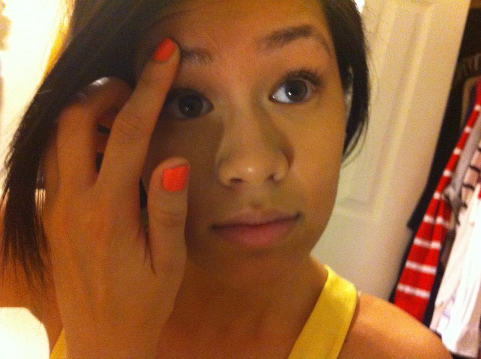 First use the wax. You don't need much to put on your eyebrows.