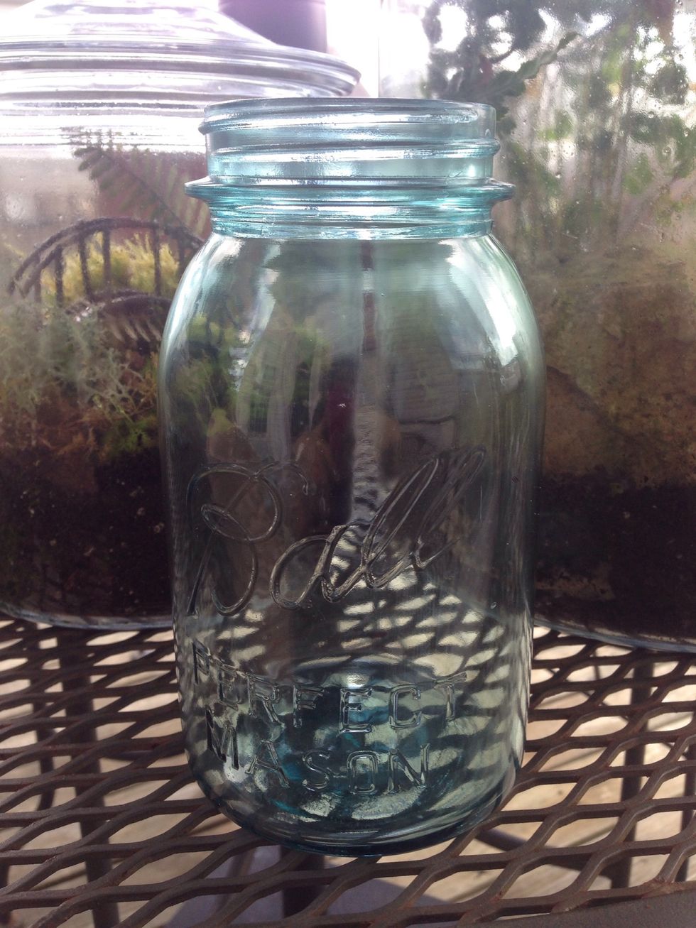 First you're going to need a small jar, this can be a mason jar or a jam jar for example.