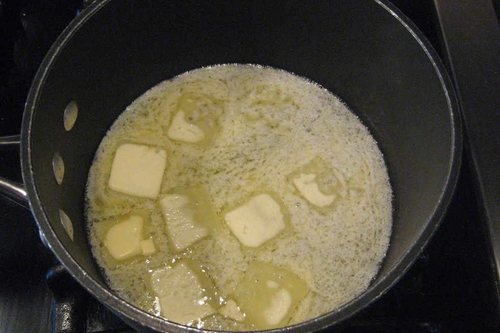 First you want to make a basic white/ bechamel sauce. Use your own recipe or follow mine. In a large, deep skillet, melt butter.