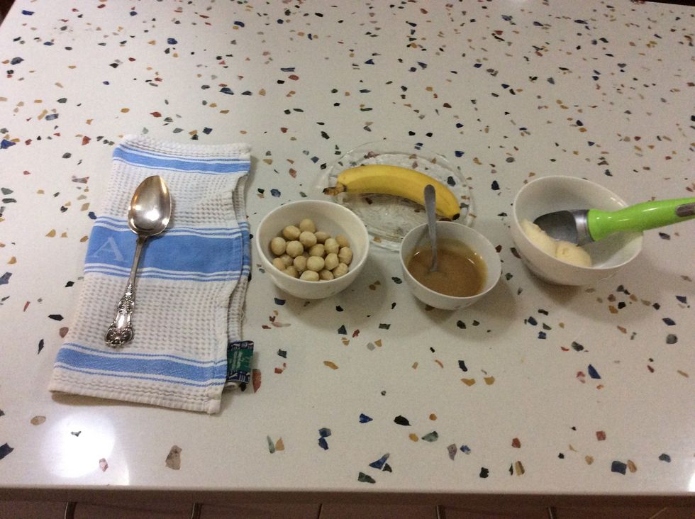 Firstly, grab all your ingredients and materials, then place them out in order.