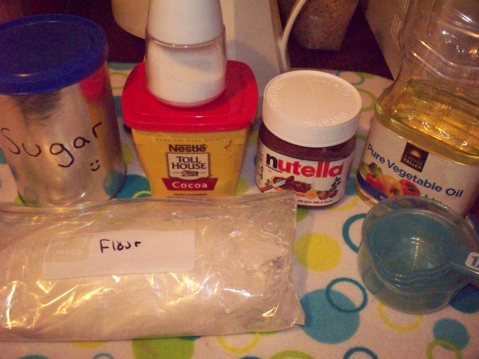 Firstly, we need to gather our ingredients and supplies! Check the supply list!