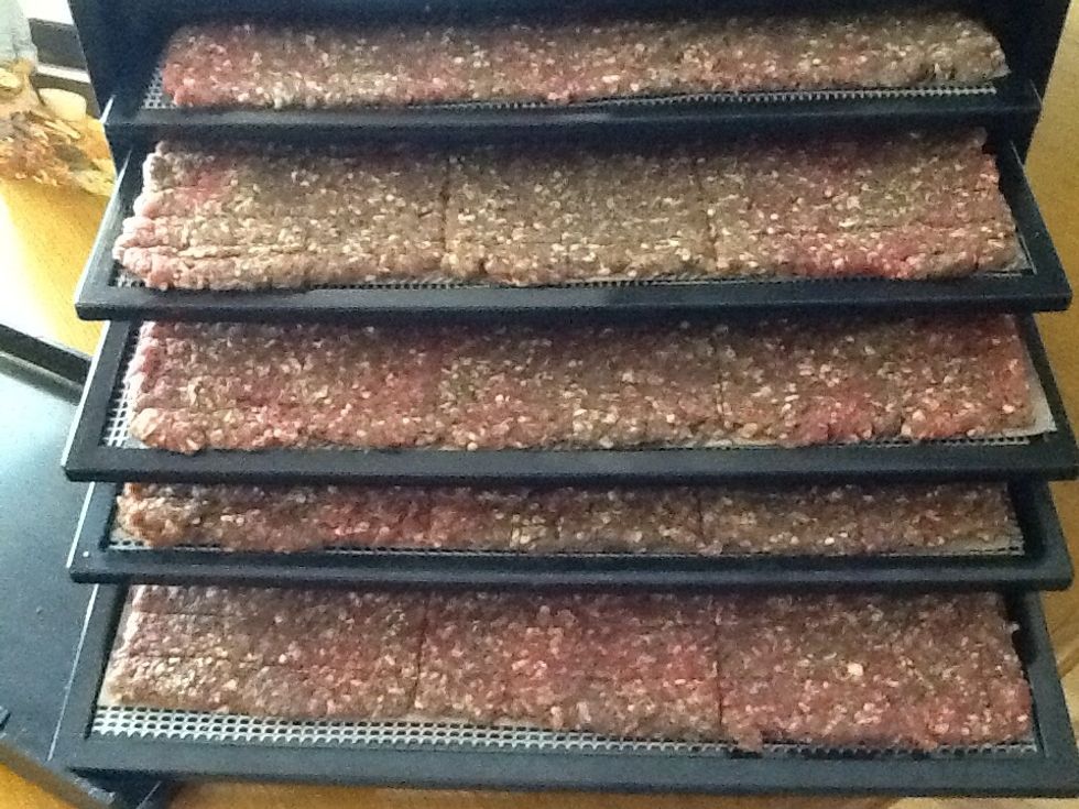 Five shelves full with 10.5 pounds. Set at 155\u00b0F.