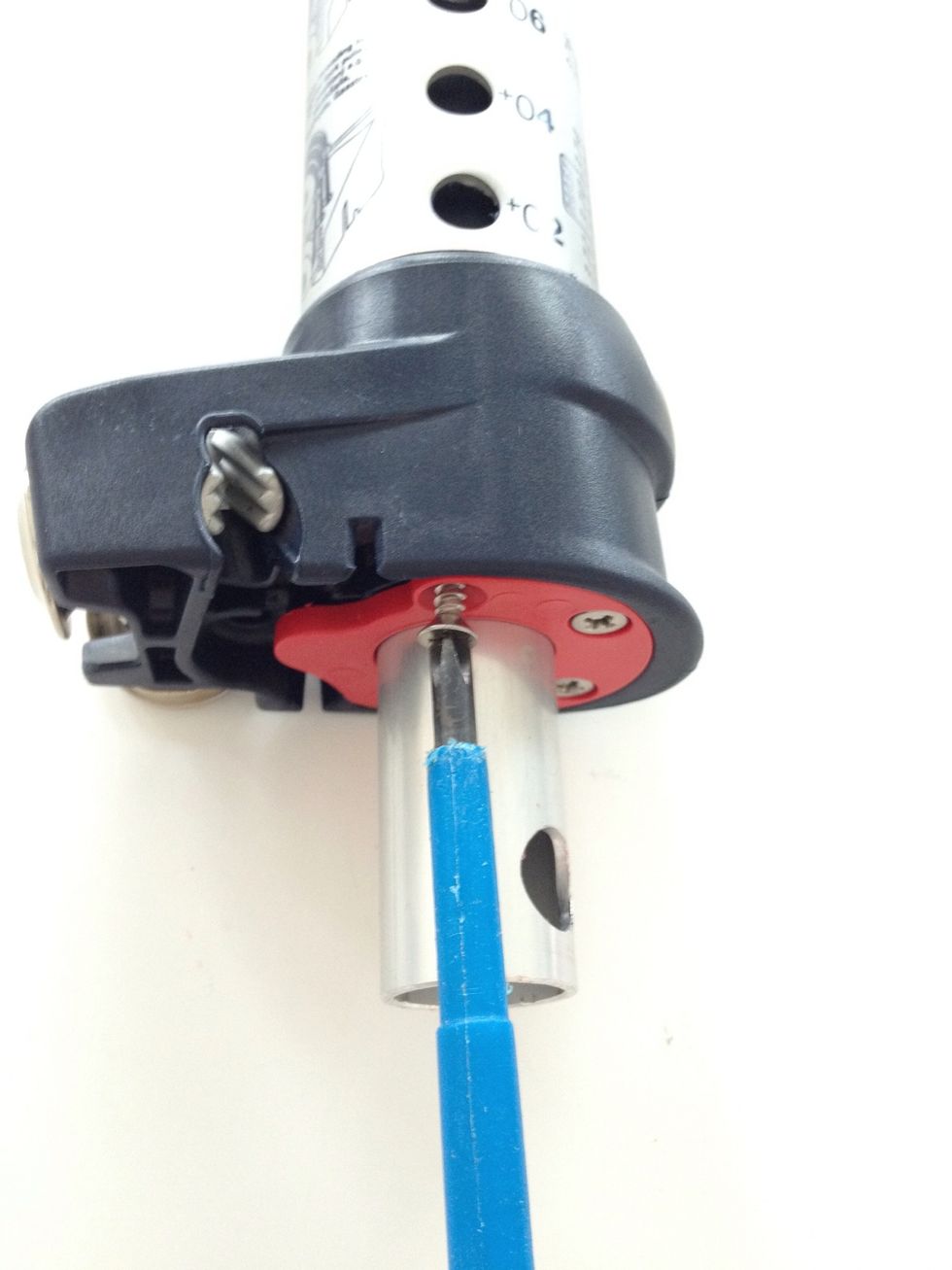 Fix the insert with the 4 Phillips-head-screws - FINISHED and ready to go!