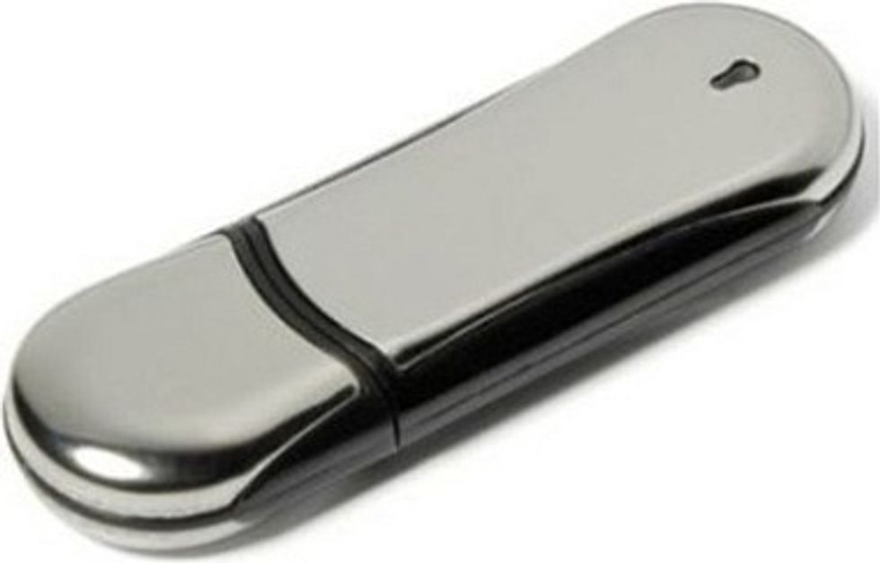 Flash drives are a relatively new technology and they are extremely convenient to have around. Flash drives are small devices that plug into your computer\u2019s USB port