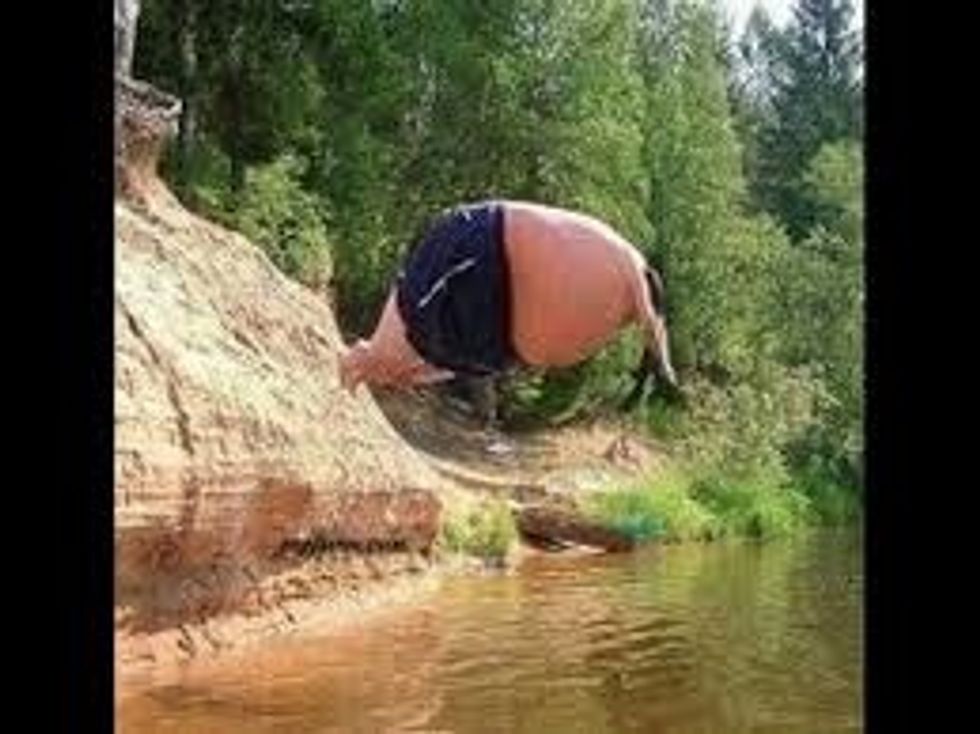 Flash works using an entirely different kind of transistor that stays switched on (or switched off) even when the power is turned off.