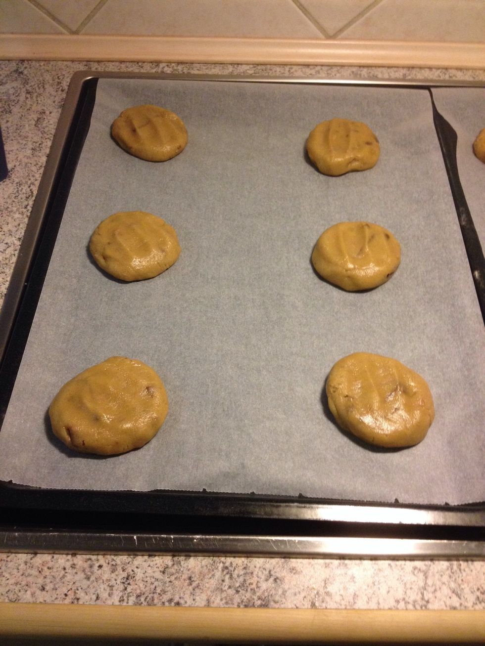 Flatten the cookies a bit