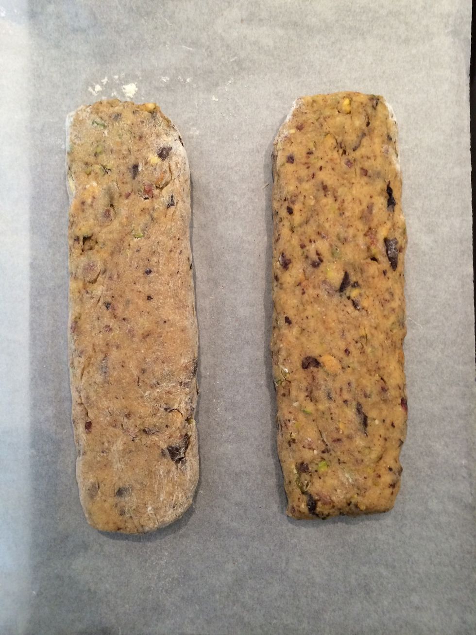 Flatten them like above. Bake in a preheated oven 270/25 mins. Out of the oven leave 30 mins to cool down. Cut them into 1 cm biscuits