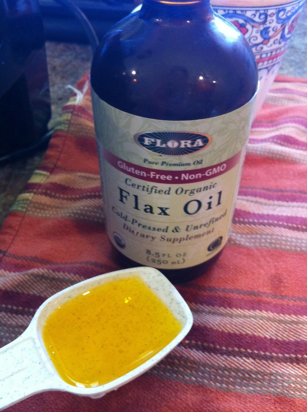 Flaxseed oil is high in omega-3 very good for you. The American diet has more omega-6 and needs its 3's to stay balanced. Smart easy way to add this to your smoothie!