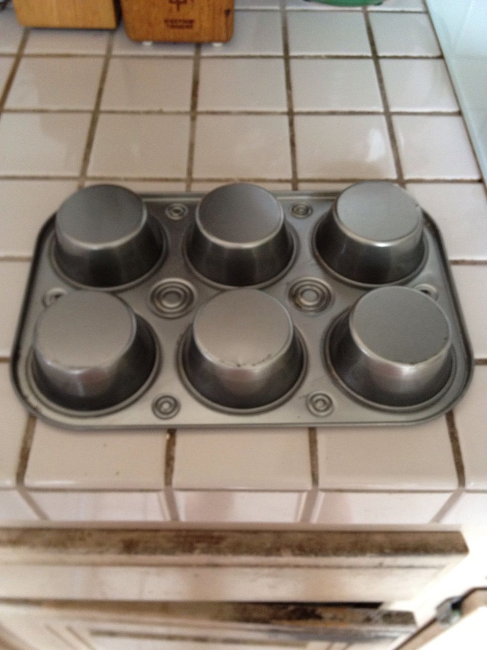 Flip over the muffin tin.