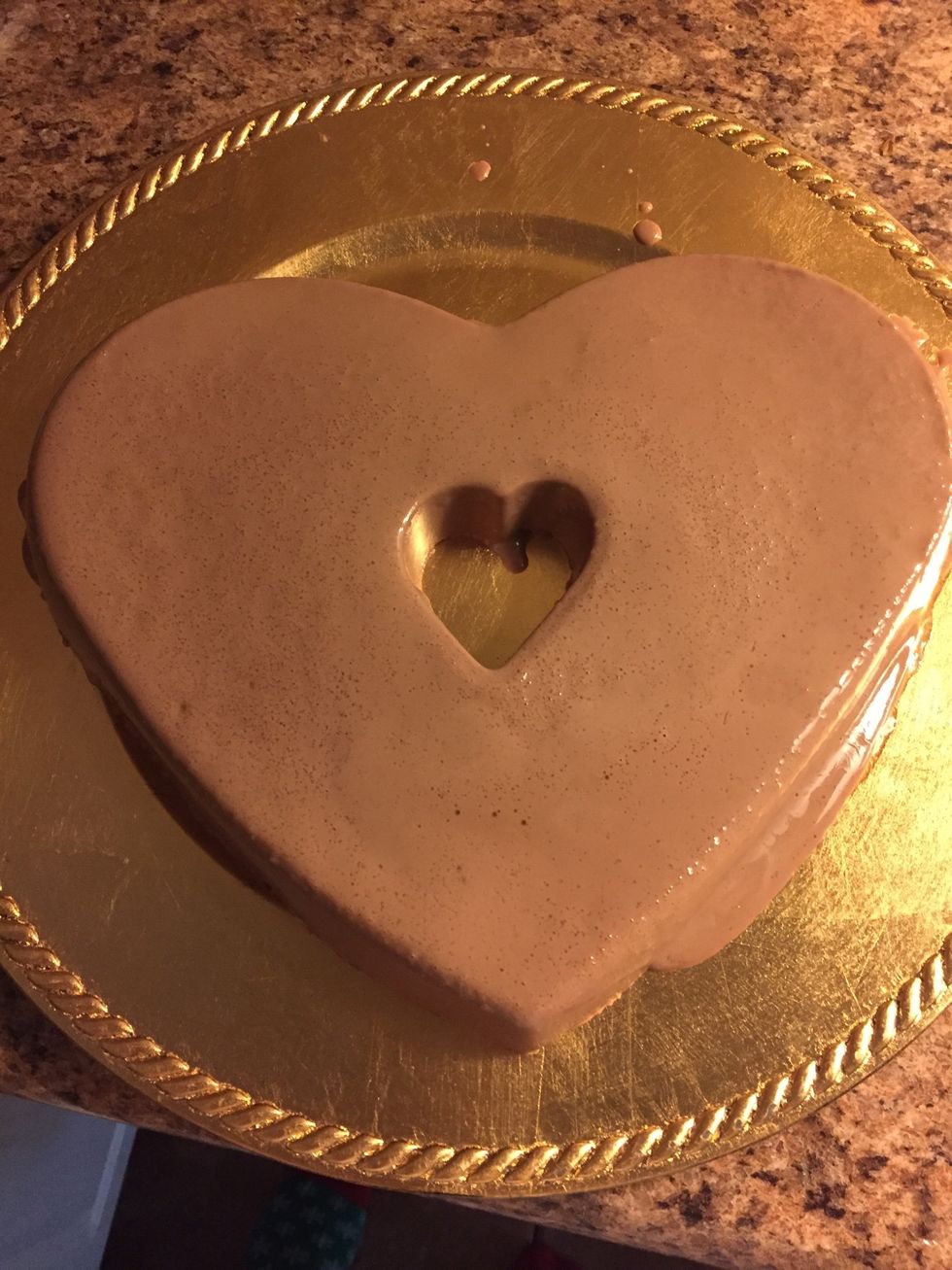 Flipped !! Unfortunately guys my water was a bit too hot there for you see why it's kinda runny on top. Please make sure to test the water for temperature. Very important.