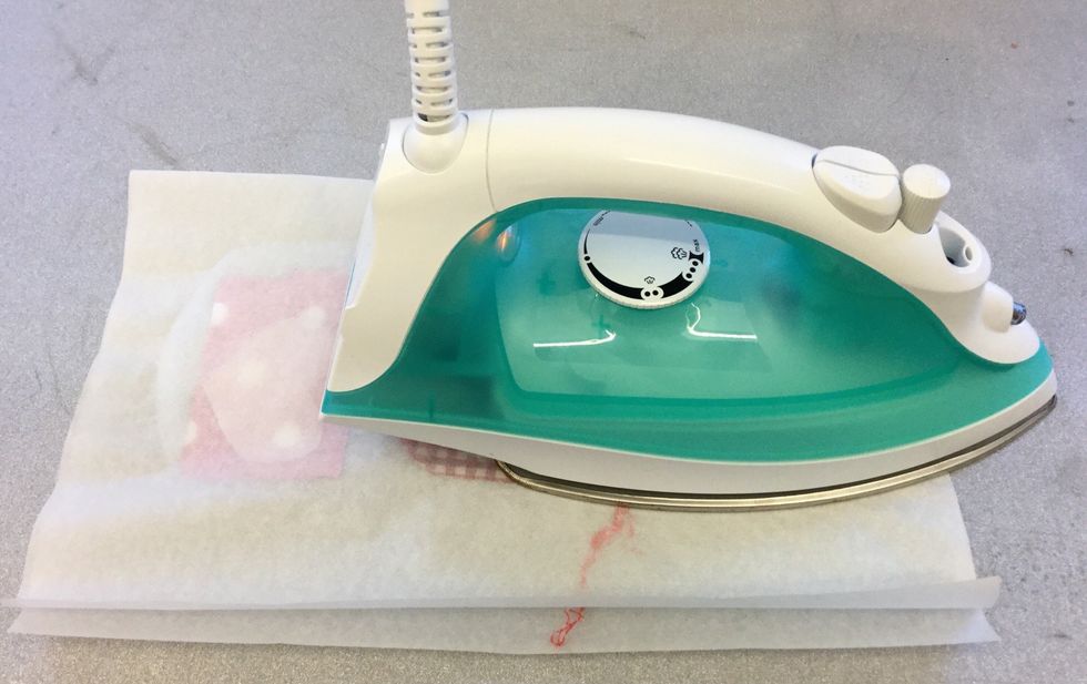 Flytta strykj\u00e4rnet till det som fattas. Forts\u00e4tt till du har strykit allt.