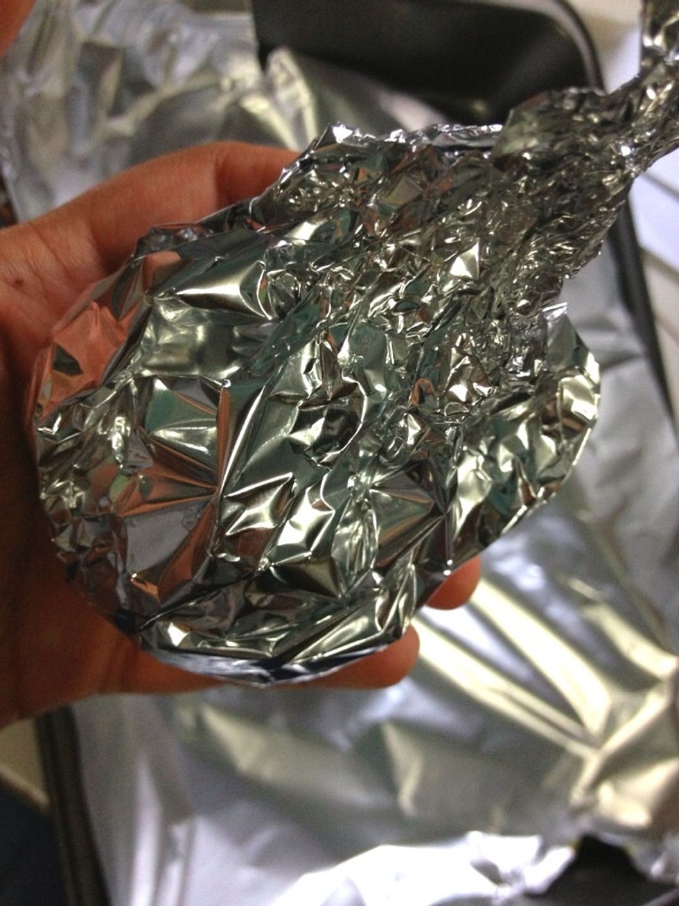 Fold and pinch the edge of foil. Do the same to all the onions. Baked the onions for in 350 and for 60 mnts or until soft.