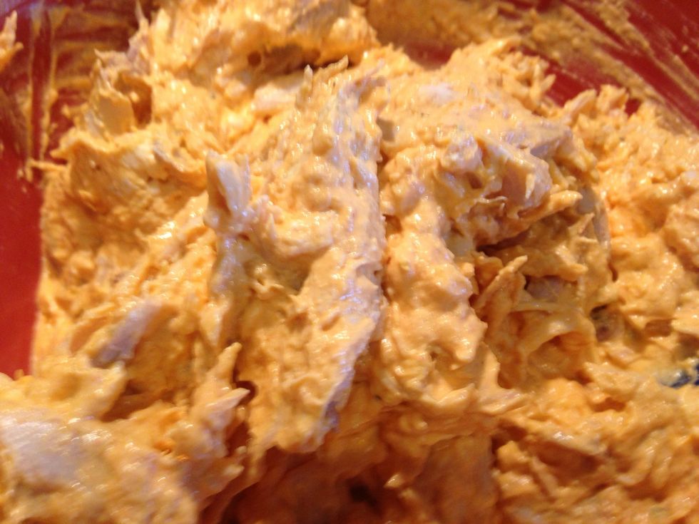 Fold in the chicken, don't over mix at this stage... You want those chunks of chicken to stay together.