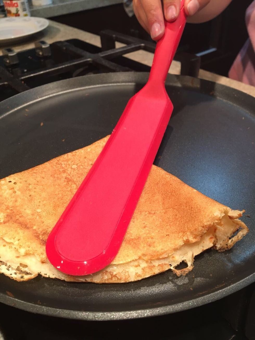 Fold the crepe in four parts
