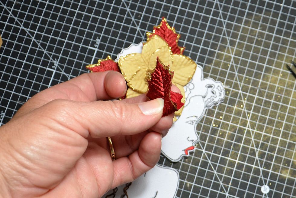 Fold the leaf as shown above.