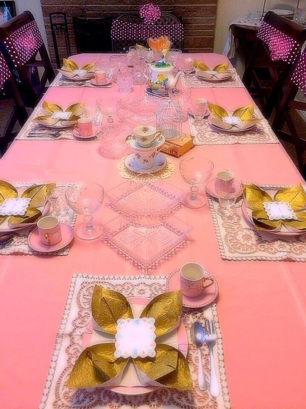Fold the napkins (look at my guides to learn "how to fold lotus napkin". Looks like the table is ready