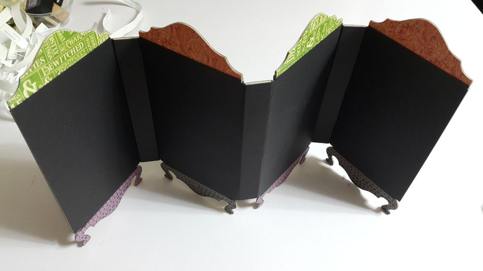 Fold the screen into shape, fold it forth and back