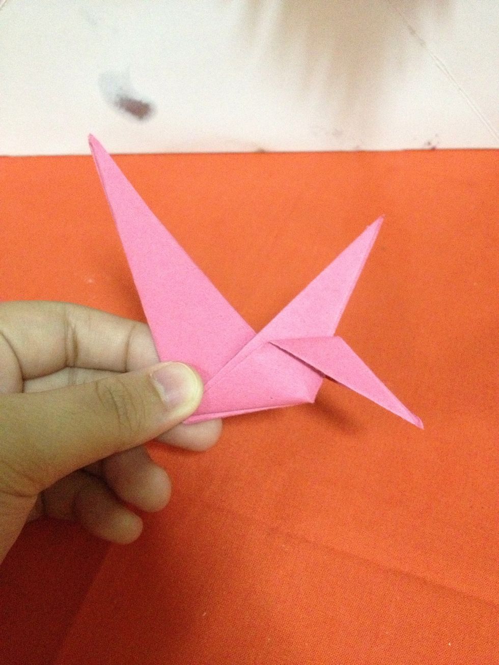Fold the side top flap like this.