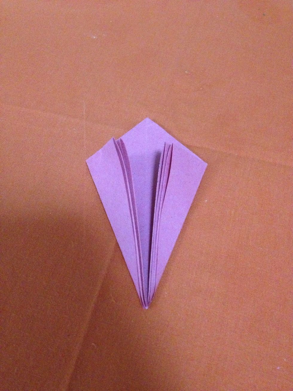 Fold this side parts. Like this.