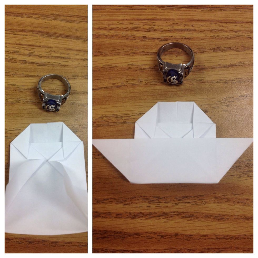 Fold up the bottom part to form a "boat shape".