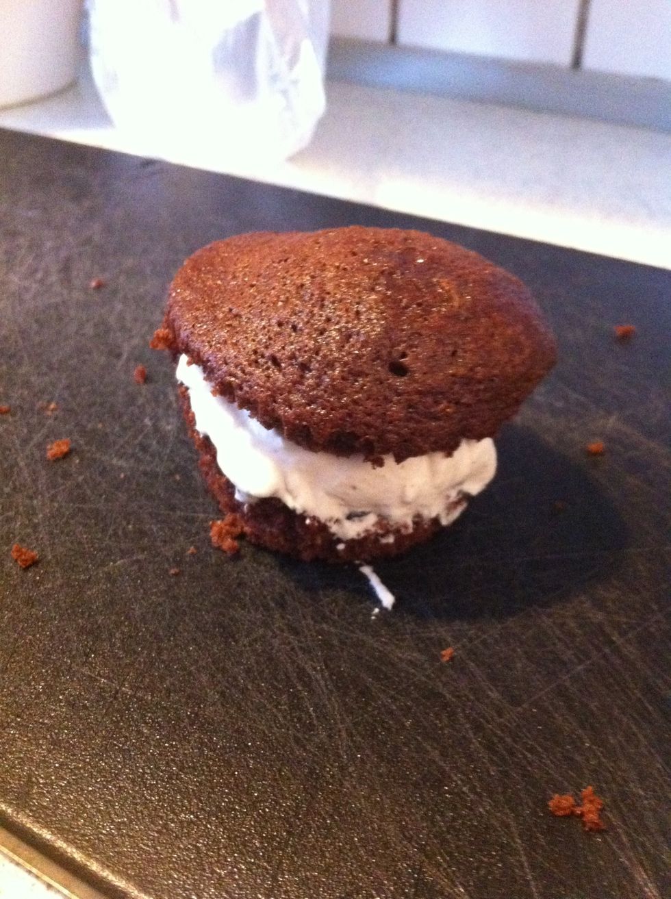 Folding the muffins toghter