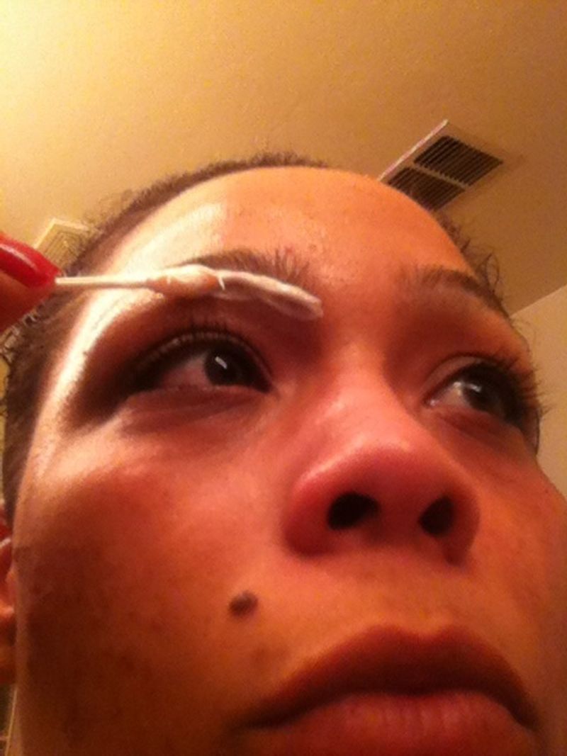 How to do your eyebrows at home flawlessly without pain - B+C Guides, image size:800x1067