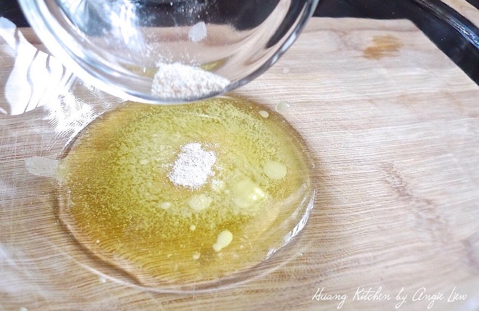 Followed by garlic salt.