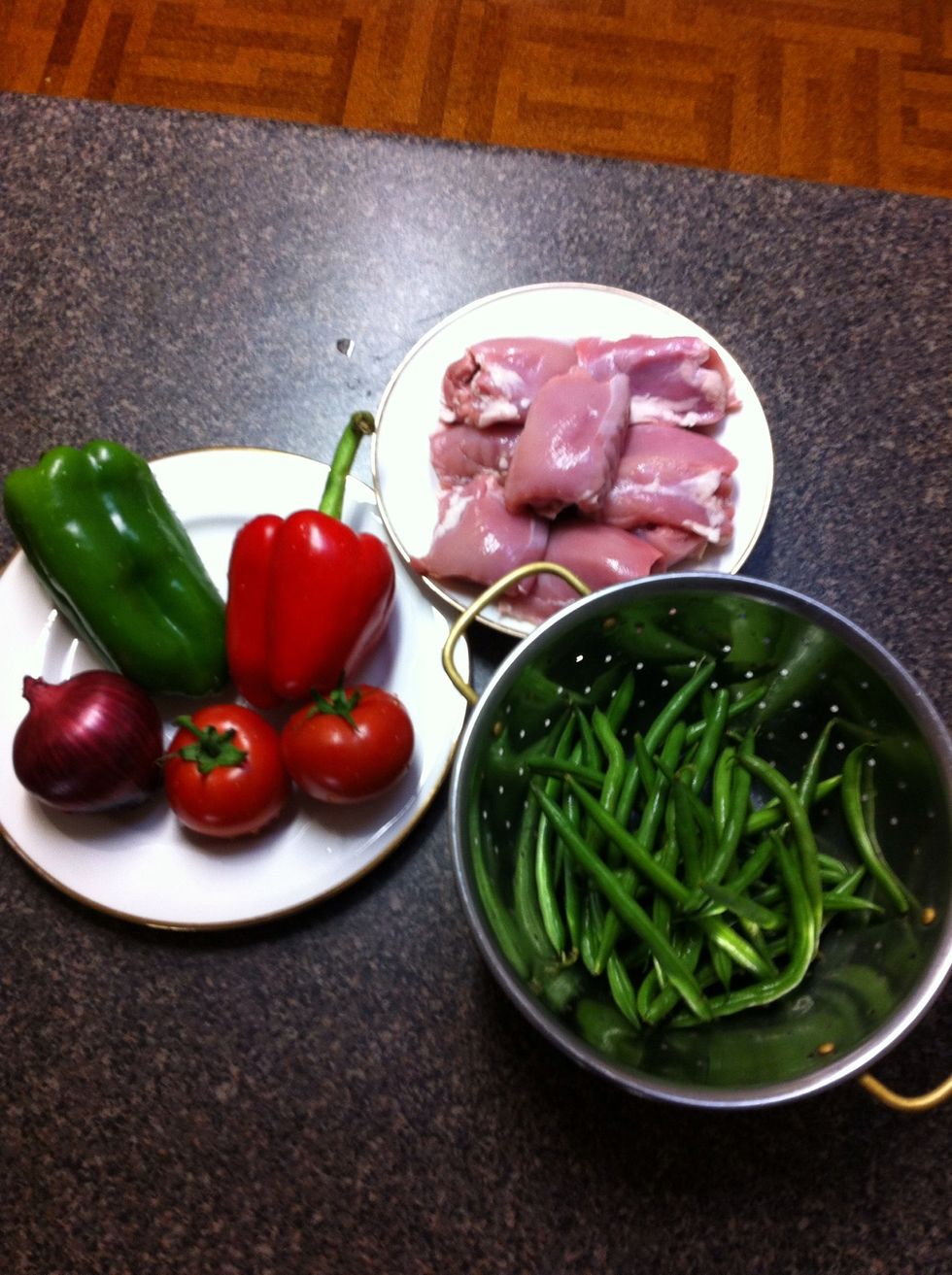 Food ready to be cut!