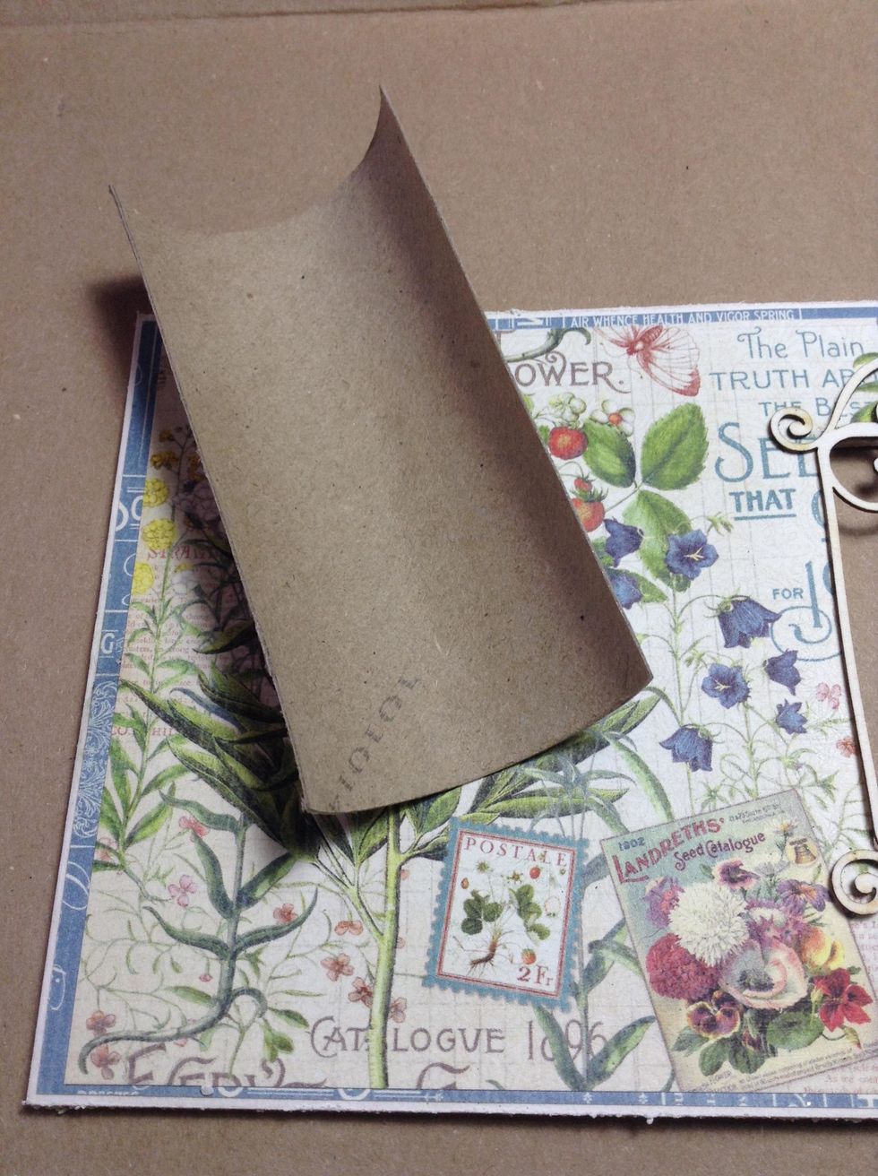 * FOR A CURVED SPINE: I have use a piece of hard cardboard like a kitchen paper roll or plastic wrap. Cut the kitchen paper roll by half with the same height of the cover (7 inches)