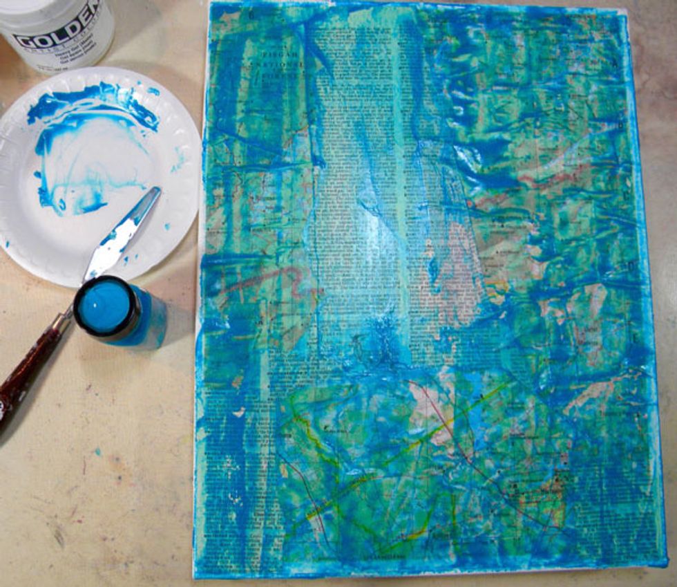 For a first coat, I applied one of my favorites , Fiji Velvet, using a palette knife and concentrating on the edges. I let every layer dry before adding another, to keep my colors vibrant.