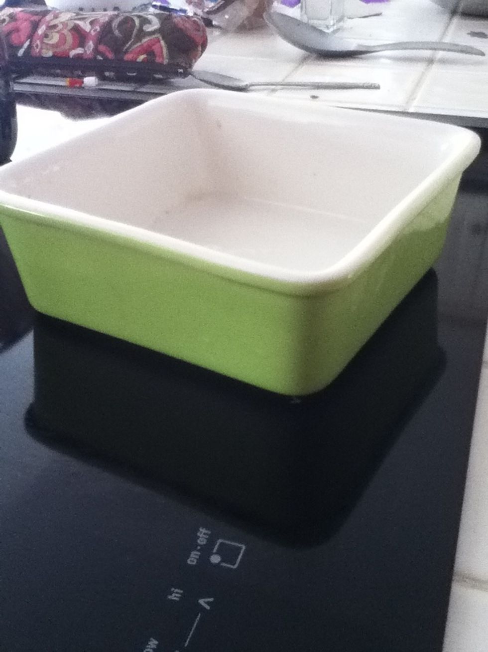 For a more loaf like shape I use this bowl. In this case I will use both kinds.