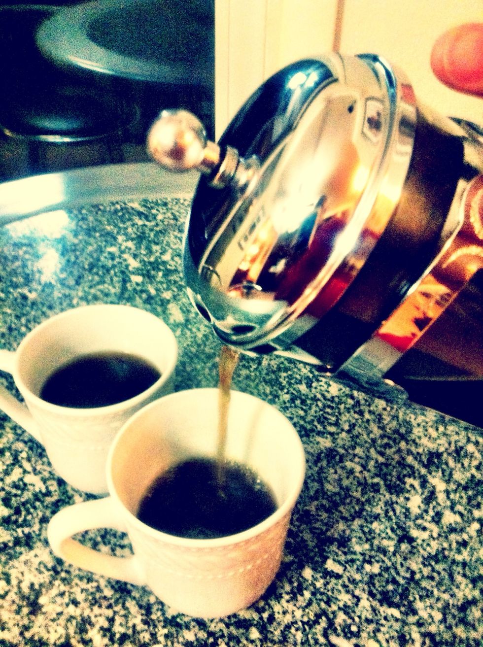 For a stronger brew, let it sit for a couple of minutes more! Otherwise go ahead and pour!
