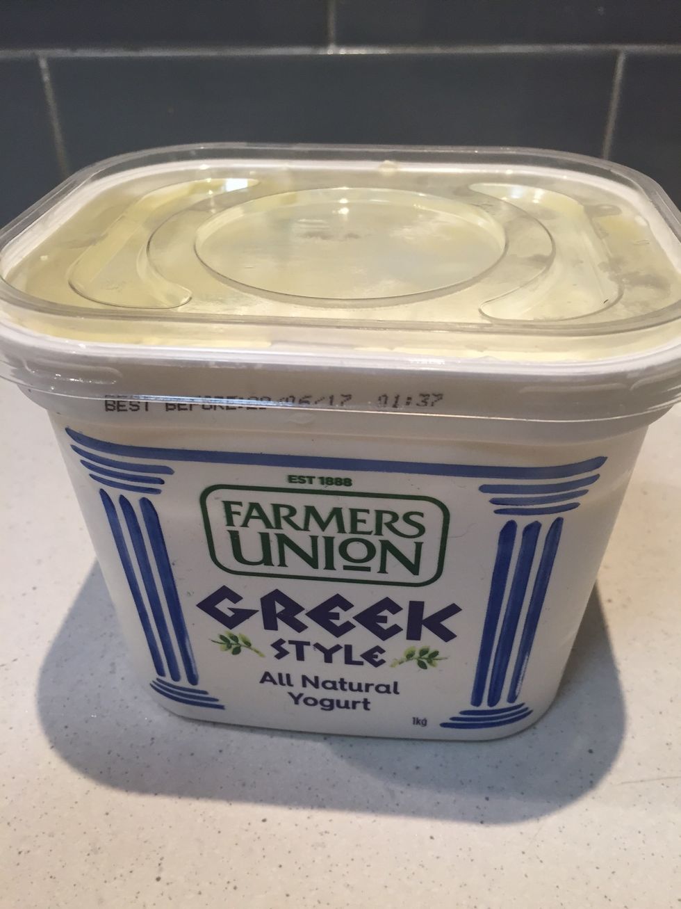 For about one kilo of yoghurt you need two table spoon of thick yoghurt. I am going to make about 5 kilo of that so I will need half a kilo of thick yoghurt.