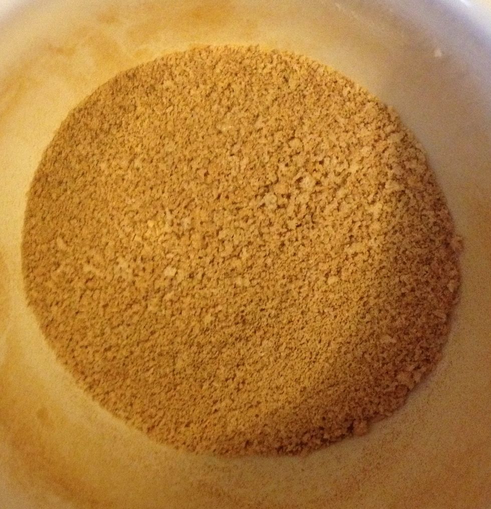 For filling: mix stevia and cinnamon together. Set aside.