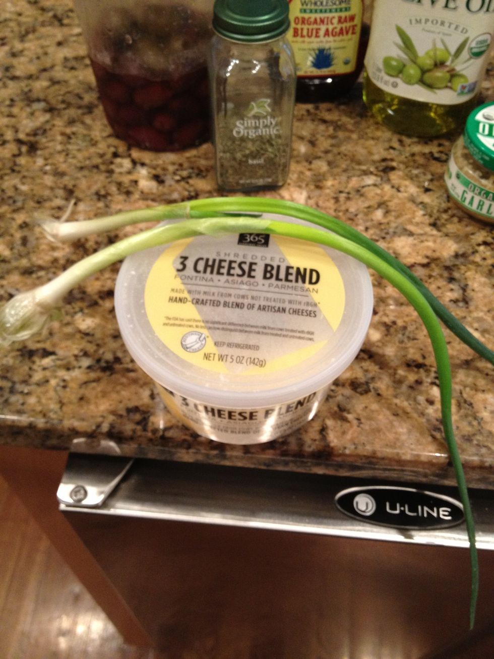 For garnish: Sliced Organic Green Onions & Parmesan Cheese