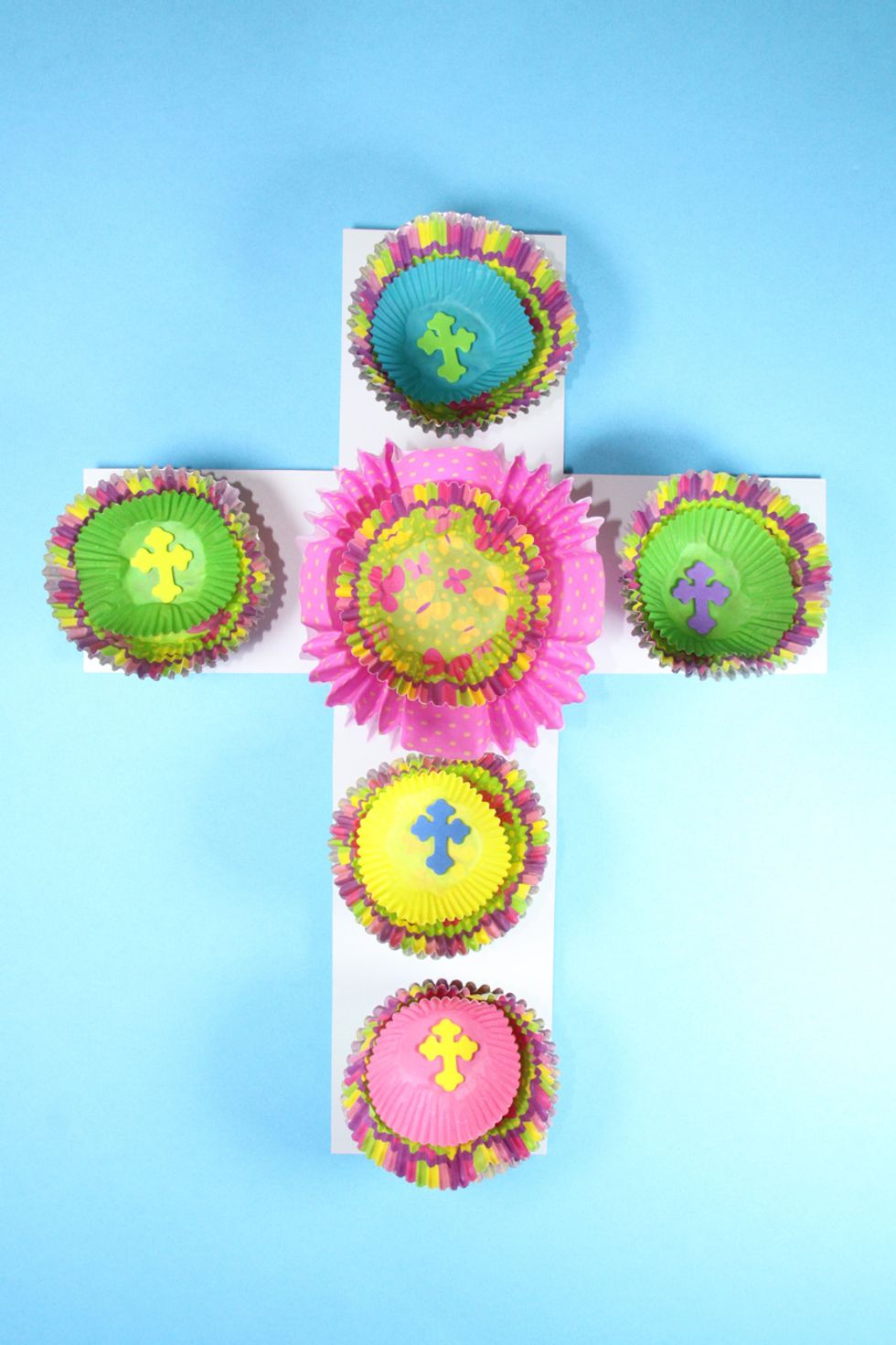 For more fun craft and activity ideas to teach children the TRUE meaning of Easter visit EggloEggs.com. Egglo Eggs helps children see the light of Jesus through a glow in the dark Egglo Egg hunt.