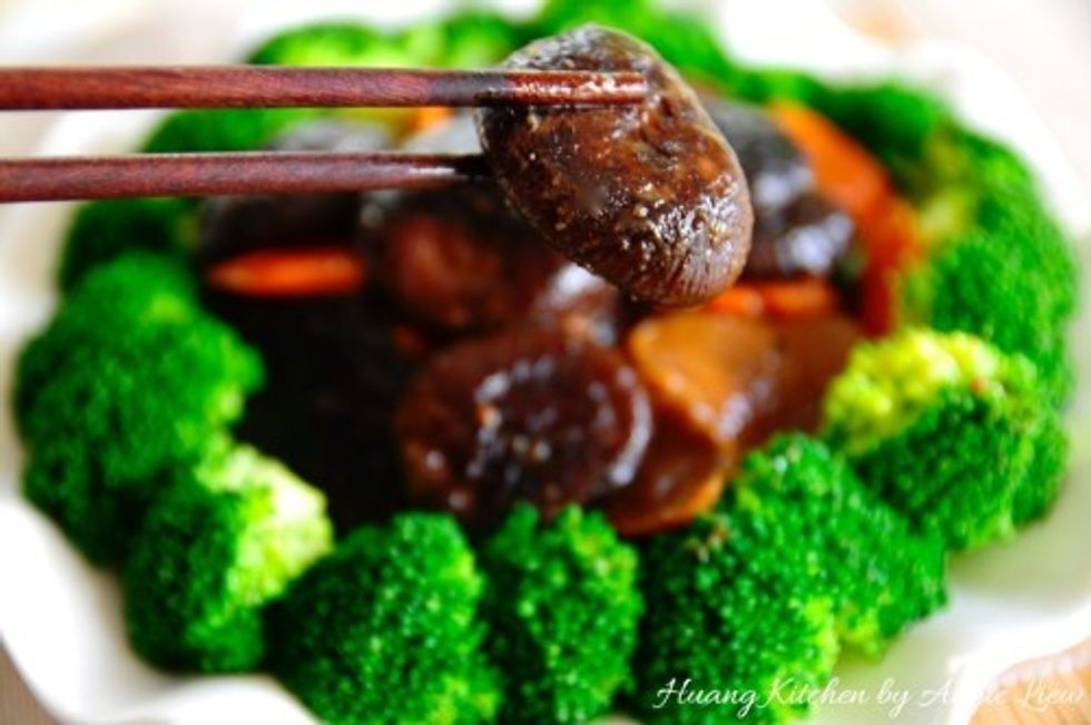 For more, like us on Facebook for updates on our latest recipe at www.Facebook.com/huangskitchen. Do subscribe to my Youtube channel on how to make this at https://www.youtube.com/watch?v=FH9oCgZLsYM