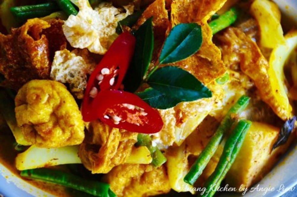 For more, like us on Facebook & get updates on our recipes at www.Facebook.com/huangskitchen Seeing is believing, so do subscribe to my YouTube channel at https://www.youtube.com/watch?v=CMk_T4JuZl0