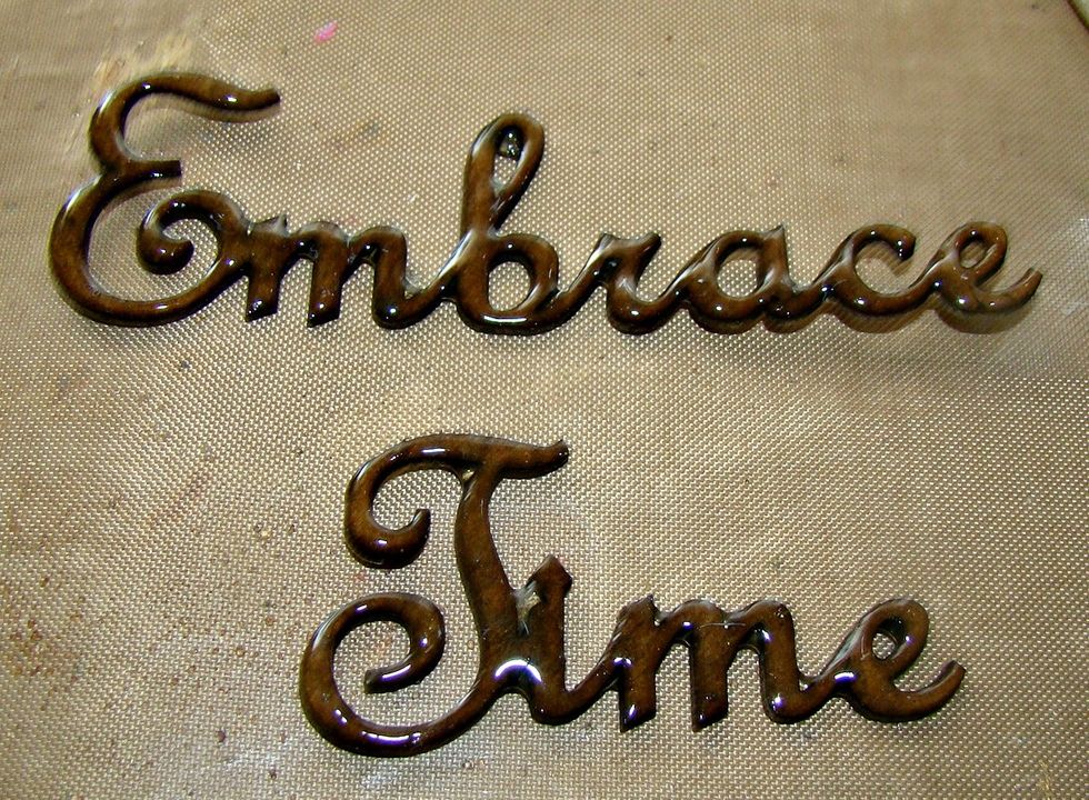 For my chipboard title I applied 3 coats of UTEE which provides a gorgeous shine.