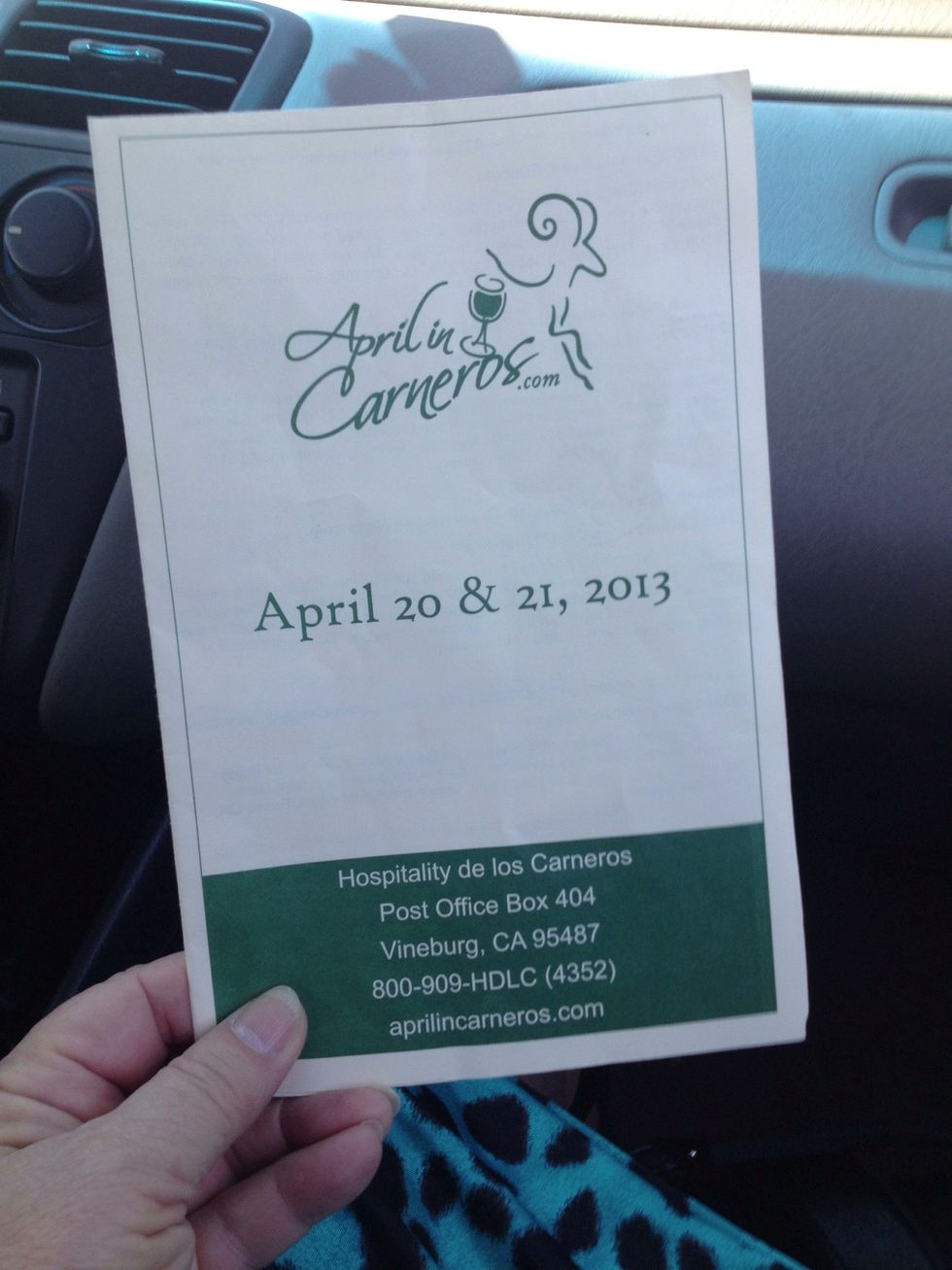 For one price ($40 for wine drinkers, $10 for non-drinkers/designated drivers) you have two days of full access to each of the wineries' offerings. What a deal!