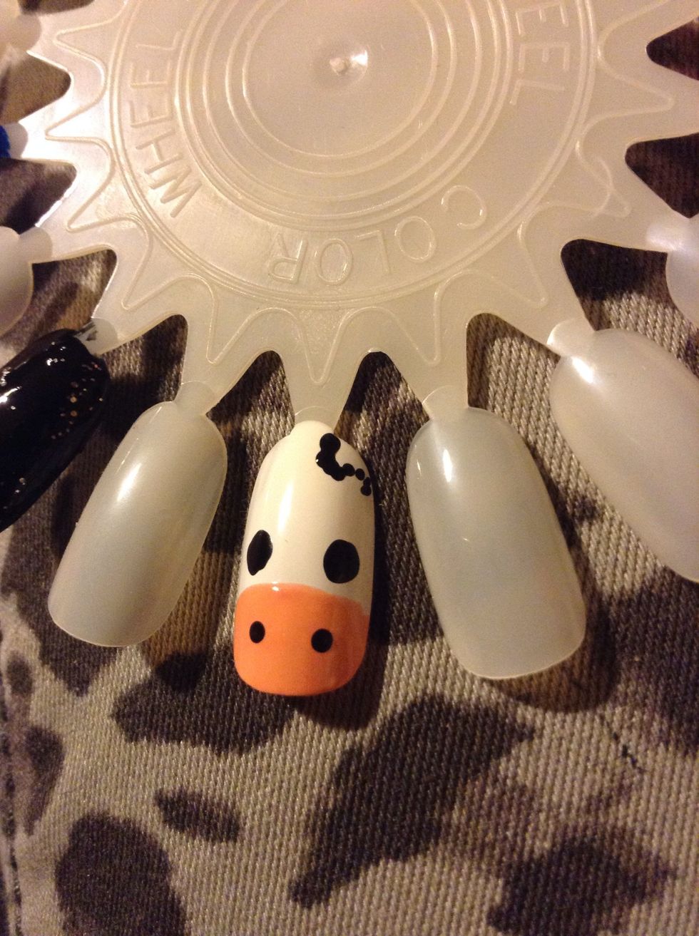 For the black splotches, I outline it first, then fill it in