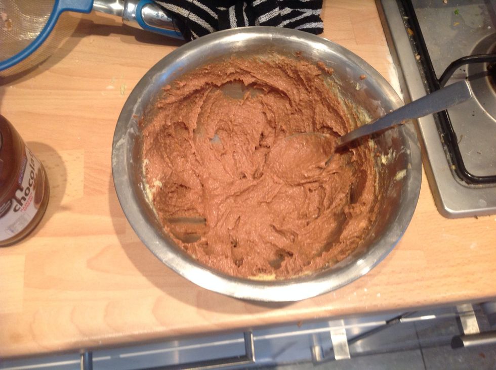 For the butter cream mix the butter and icing sugar together until creamed and then add the chocolate spread, it should be stiff and if it isn't then pop it in the fridge for a while to set