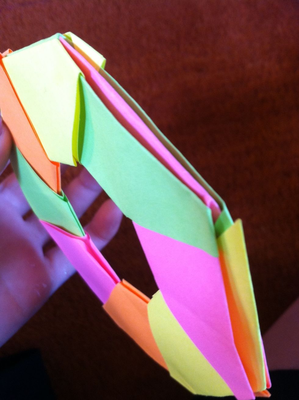 For the finishing touch, put som pressure and bend the bended parts again so they stay there