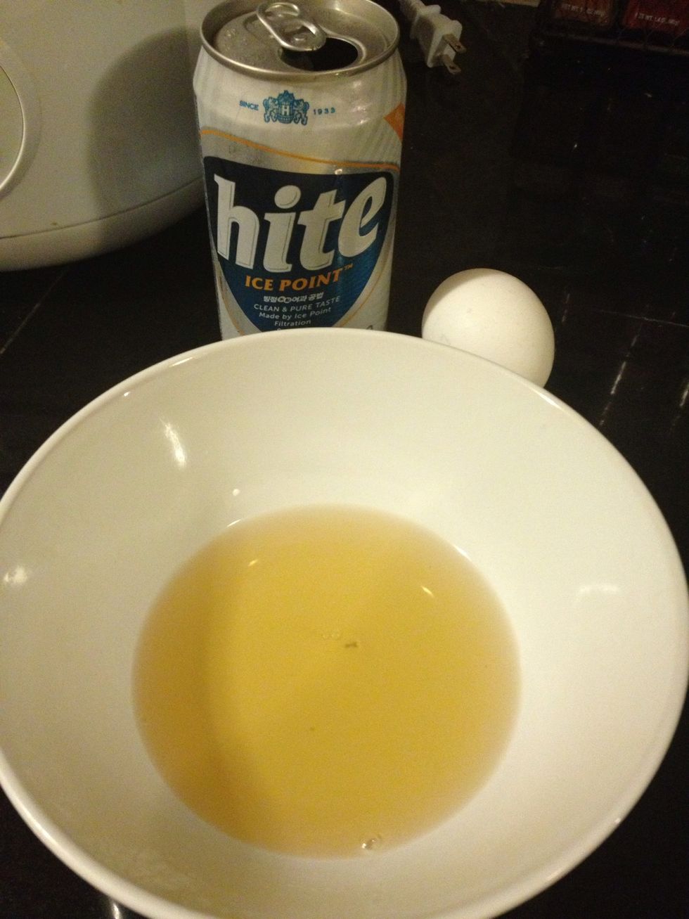 For the fourth kind of solution. Beer + egg. Put the mixture on your hair, let it sit for 3 to 4 minutes and rinse with the cold water to increase shine, follow-up with conditioner.