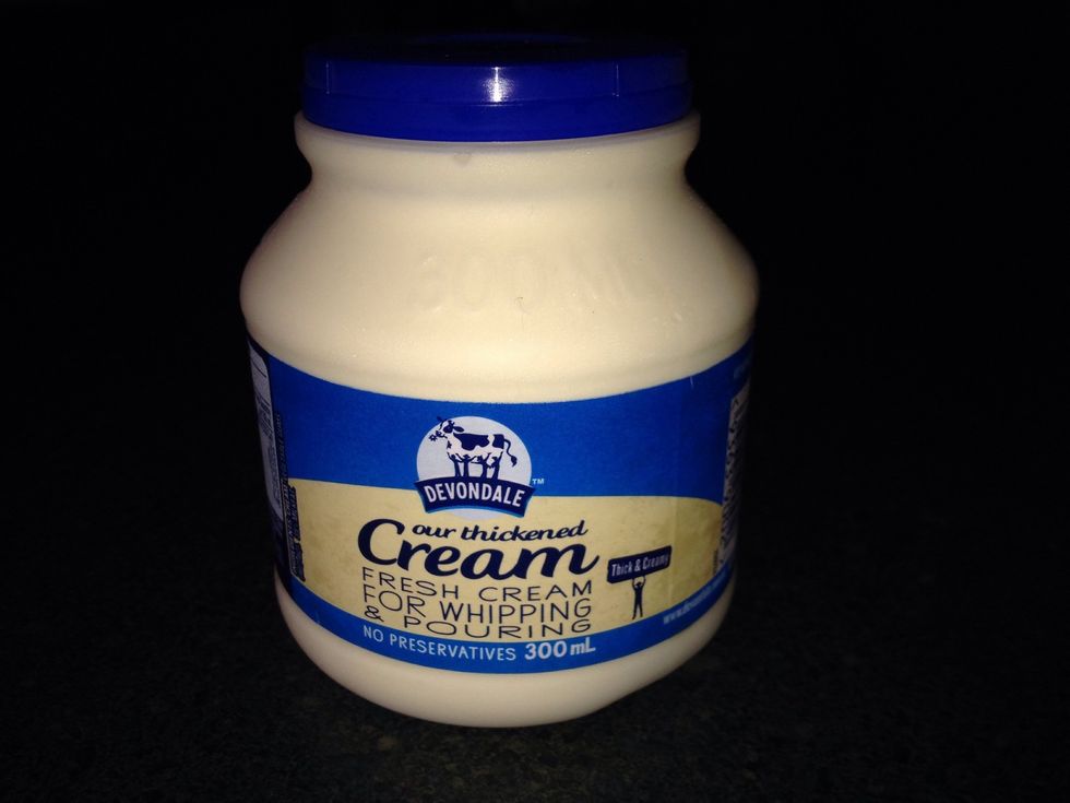 For the full version, use thickened cream. For a vegan friendly version, use a 270ml can of coconut cream.