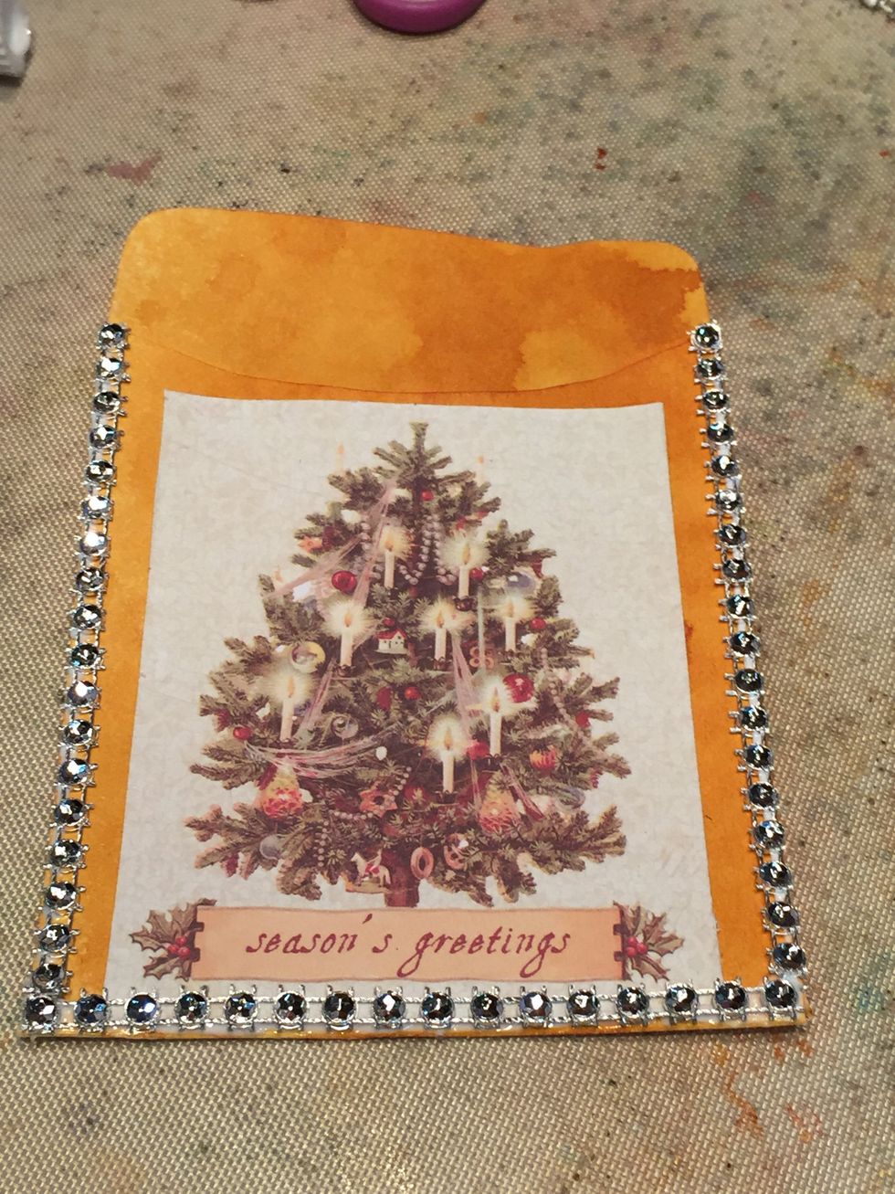 For the last pocket, I just trimmed it with diamond wrap (available in floral supply stores).