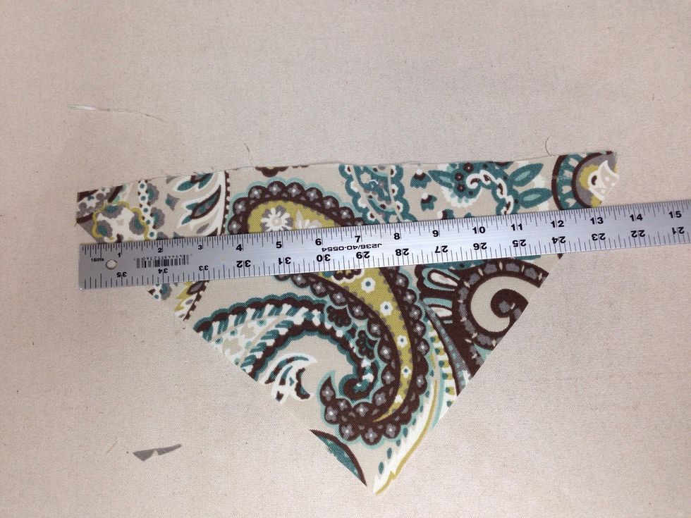 For the pockets, we trimmed 2 inches off the top of 4 of Lg points and 4 sm points. The angle will now start 1" down from the side edge and the length of the point becomes 10" for all 8 pockets.