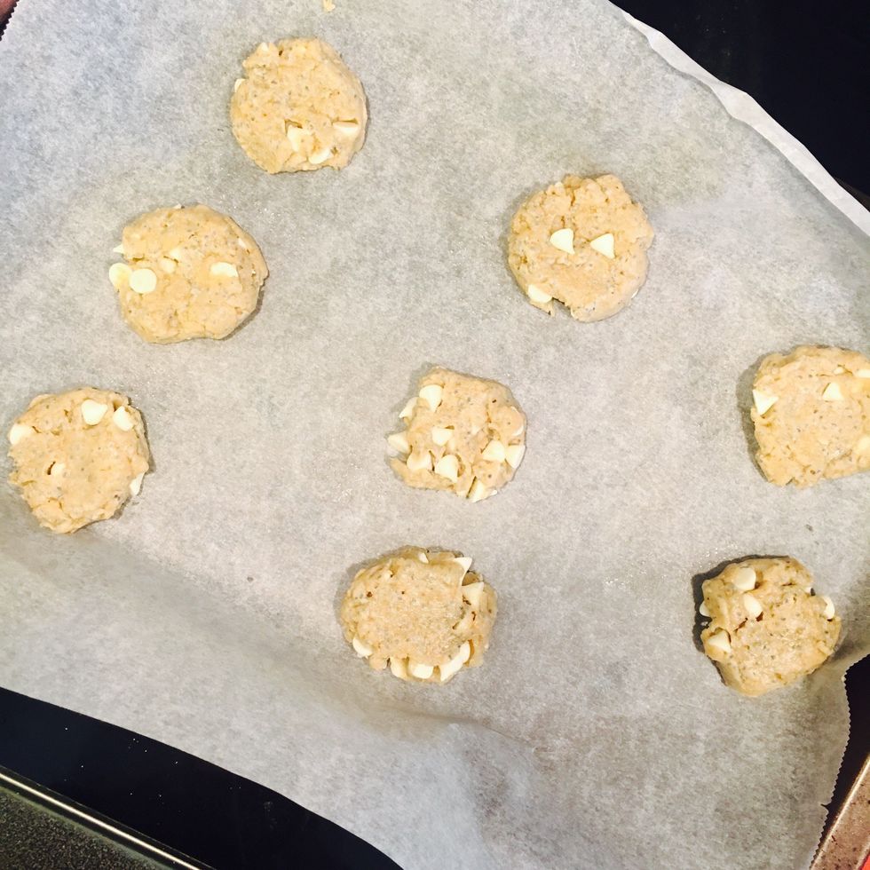 Form into cookies on the lined baking tray. Leave in fridge for 5-10 mins before heating.